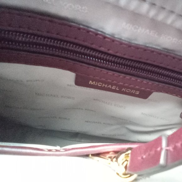 Michael Kors Leather Crossbody Bag, color Burgundy - Picture 7 of 9